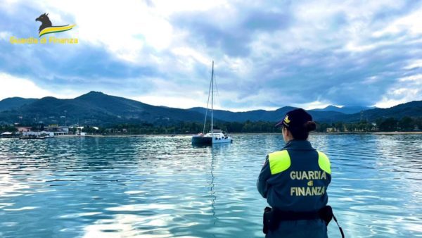 Multa di 22mila euro per noleggio abusivo di veliero e skipper senza abilitazione all'Isola d'Elba