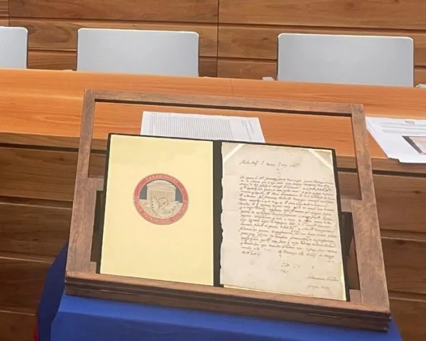 Ritrovata la lettera del 1566 di Vasari rubata ad Arezzo