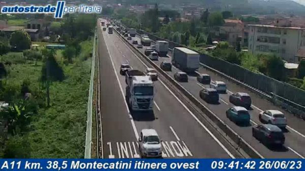 Coda di 4 km sull'autostrada A11 a causa di un incidente tra Montecatini e Pistoia