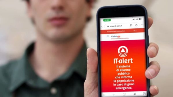 Protezione civile in Toscana: primo utilizzo sperimentale di 'IT-Alert' per comunicazioni di emergenza