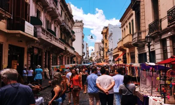Le imperdibili sagre estive italiane - Scopri le migliori eventi da non perdere!