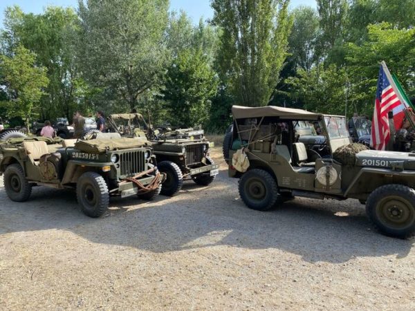 80 anni dallo sbarco degli Alleati in Sicilia: Staffetta con Jeep celebra l'anniversario