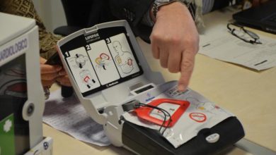 Ragazzini eroi: salvano un 50enne dall'infarto utilizzando con successo il defibrillatore