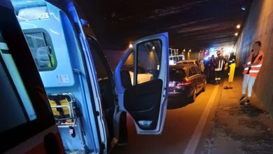 Tamponamento tra tre auto sulla Variante Aurelia: 55enne ferito