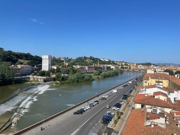 Esplorazione del percorso sotterraneo dell'Arno a Firenze: Collaborazione tra Comune e Regione per un sopralluogo