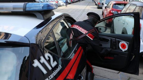 Spaccia cocaina in monopattino, arrestato a Marina di Massa