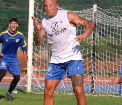 Calcio La Carrarese è vigile sul fronte mercato Coppolaro in piena sintonia col club azzurro