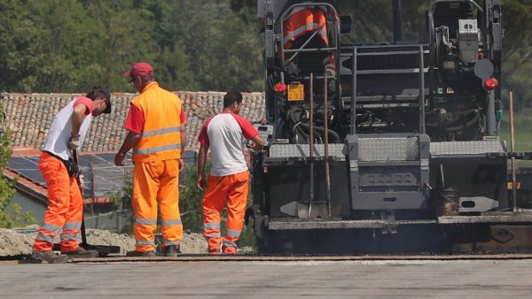 Cinque giorni di indagini Chiude il ponte sull’Elsa