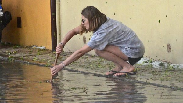 Dall’afa alle bombe d’acqua, "il clima è un’emergenza reale"