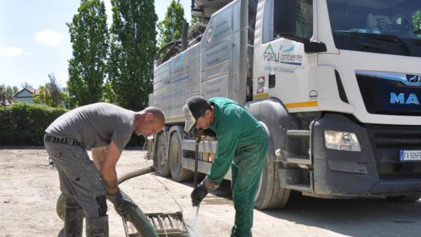 L’impianto di San Donnino chiude Gli spurghisti: "Pronti a gestirlo Ma serve incontro con l’assessora"