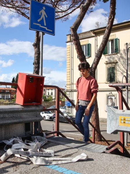 Il fuoco e la bravata Residente filma tutto Ma nessuno si muove "Poteva essere grave"