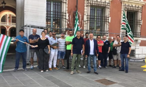 Malatesta Legnami, lavoratori alla porta, l'amministratore non si presenta al prefetto