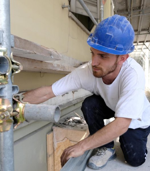 La seconda vita dell'ex circolo A Lucignano inizia i lavori per spazi pubblici senza barriere