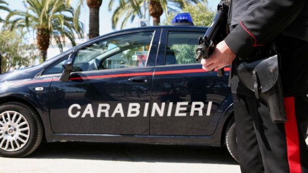 Camorra, blitz contro il clan Cesarano.  Arresti anche in provincia di Pisa