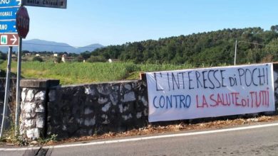 “No all’antenna del 5g a Mutigliano“ Raccolta firme e striscioni di protesta