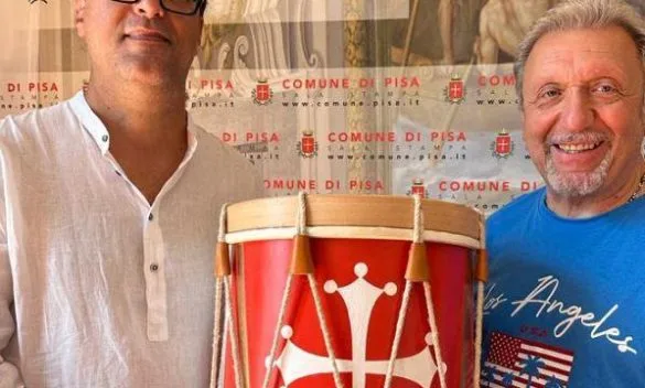 Pucciarelli dona un tamburo al Comune