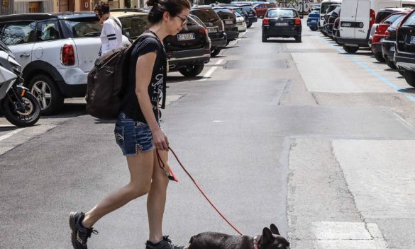 "Pericolo per i pedoni" Scatta la raccolta firme