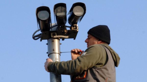 "Tre multe e 6 punti persi al T-Red" Scooterista infuriato con il Comune