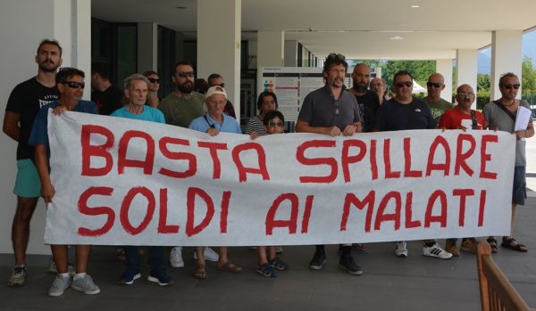 Consulta popolare davanti al Noa "Sosta gratuita per malati e parenti"