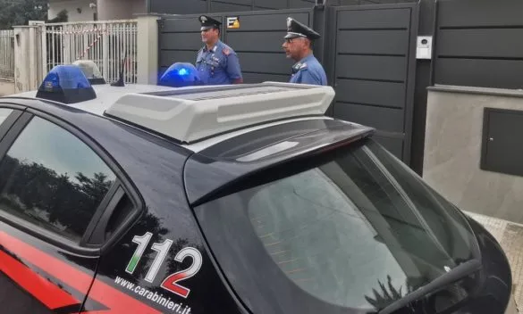 Al volante di un Suv investe una donna e scappa: pirata rintracciato grazie alle telecamere e denunciato
