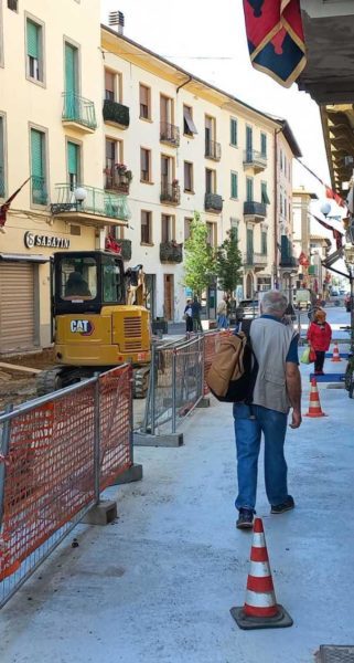 Restyling in centro Chiude tratto del corso