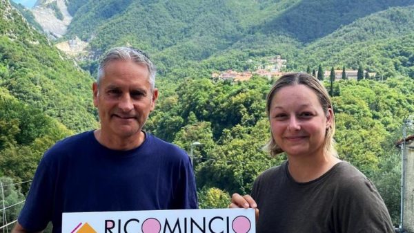 Accoglienza “in rosa” a Miseglia L’Abbraccio per mamme e bimbi