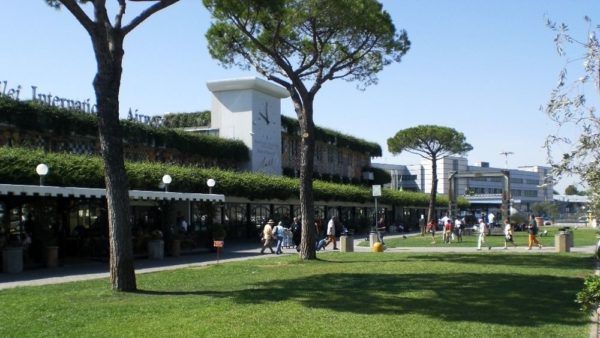 Aeroporto di Pisa chiuso a causa di un allarme bomba su un aereo