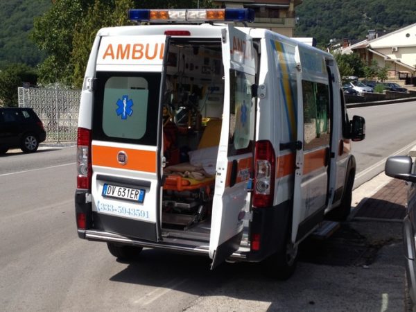 Tragico incidente a Lucca: Podista colpito da malore durante la marcia degli Alpini