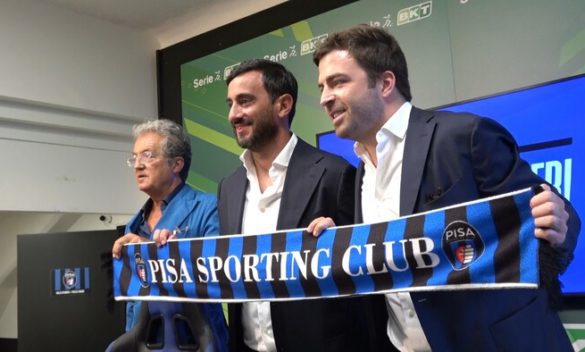 Aquilani arriva a Pisa con "idee chiare" sul calcio, mentre il ds Kolarov lascia il club.