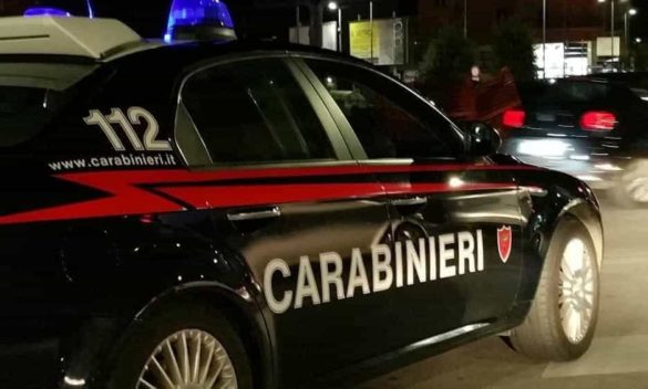 Arrestata donna che ha preso a calci e morso un Carabiniere alla mano