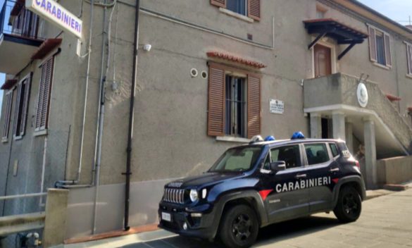 Commessa di Castagneto Carducci derubata delle carte di credito; autorità denunciano il furto di 3000 euro dal conto corrente