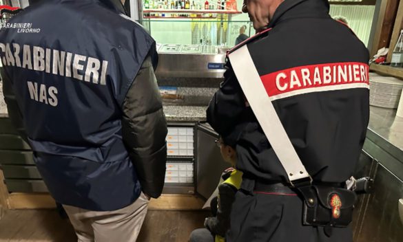 Chiusura di un locale a Castagneto Carducci per gravi "carenze igienico-sanitarie" in cucina e dispensa