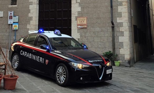 Un 46enne viene denunciato a Piombino per truffa e minacce ai danni di un concessionario d'auto