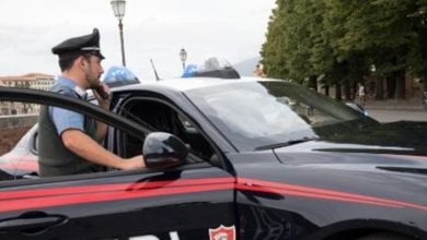 Denunciati per furti nelle Lungarni, turisti stranieri registrano tutto grazie alla videosorveglianza