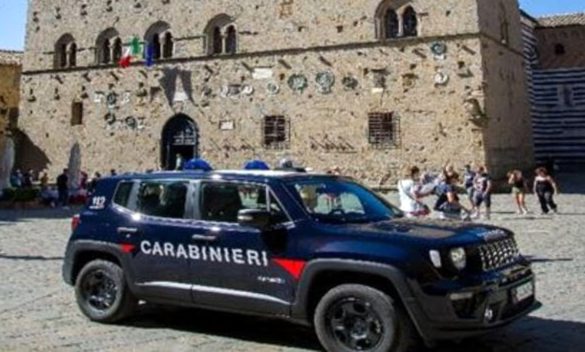 5 persone segnalate per assunzione di stupefacenti e revocata una patente a Volterra