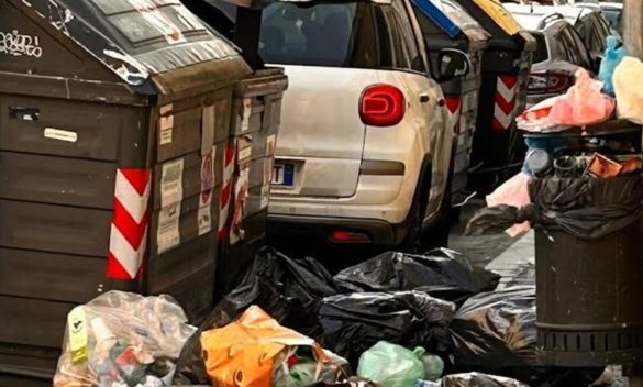 Emergenza igienica in Via del Corona: richiesta urgente di intervento per liberare la strada dai rifiuti e risolvere l'infestazione di ratti e scarafaggi