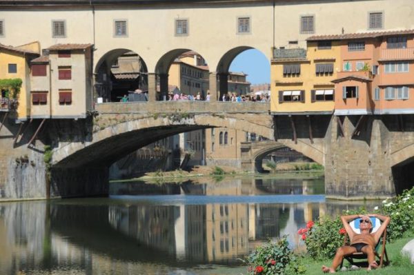 Estesa l'allerta caldo a Firenze: bollino rosso fino a giovedì prossimo