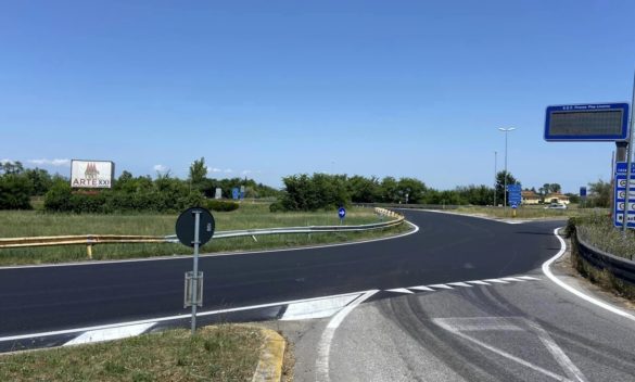 Pontedera: Rinnovato l'asfalto della rotatoria di accesso alla superstrada