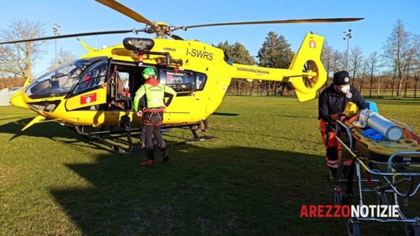 Incidente stradale in moto: 42enne gravemente ferito, prognosi riservata