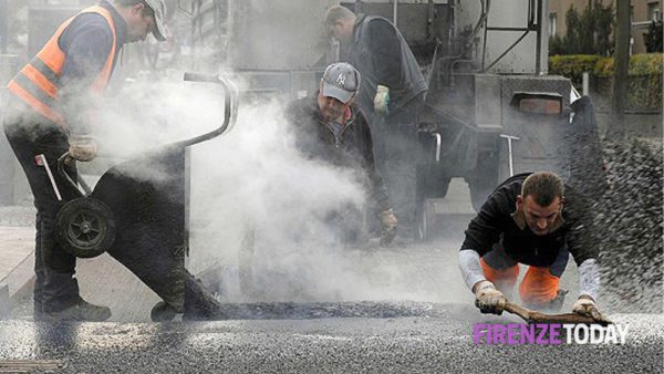 Inizia l'attività costruttiva notturna sulla Via del Ponte Rosso