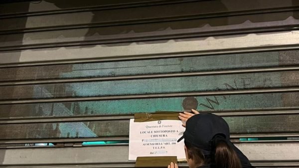 Chiusura definitiva di un noto locale del centro storico a causa dell'aumento dei reati