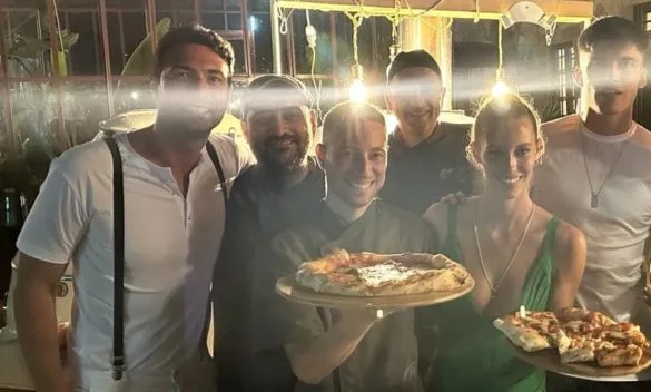 Un pizzaiolo "fiorentino" al centro dell'attenzione al matrimonio di Correa a Panzano in Chianti - FOTO