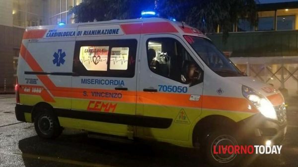 Scontro tra amici al San Vincenzo: lite per un complimento fuori luogo scatena una rissa con due feriti