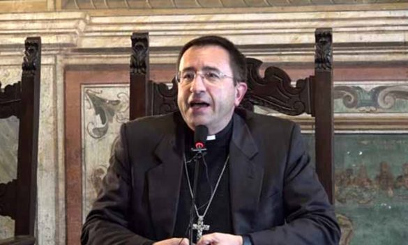La benedizione del vescovo Andrea Migliavacca conferisce il titolo di Mcl