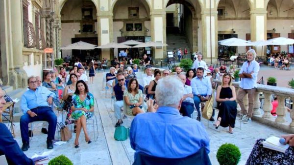 Domani Leone, Marcaldi e Fusini arricchiscono il successo del Moonlight Festival con Caroli e Galiano