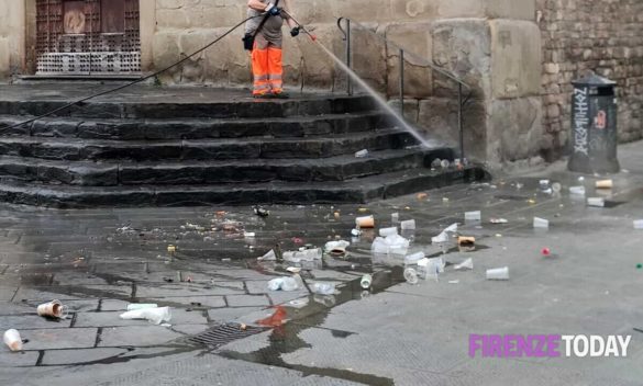 Movida: i residenti si ribellano contro notti insonni, sporcizia e parcheggi occupati