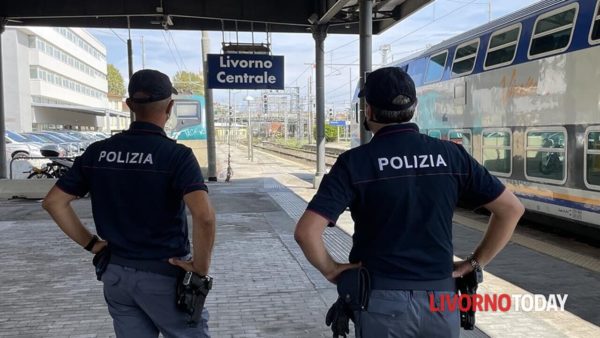 Arrestato: Violenta un disabile sul treno e minaccia di morte gli agenti