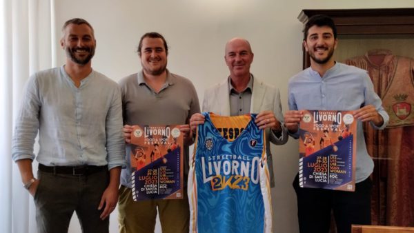 Inizia la sesta edizione del Streetball Livorno: il basket 3 contro 3 torna in Banditella con 75 squadre pronte alla partenza