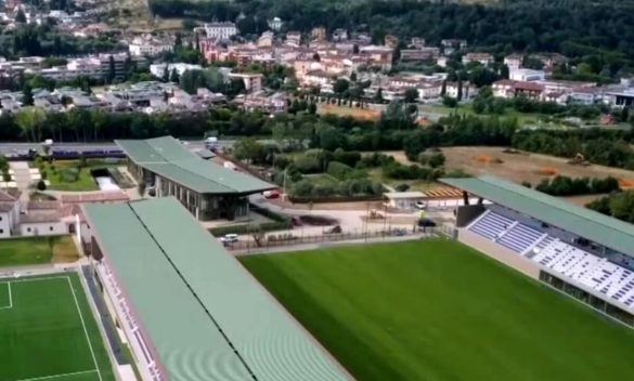 Viola Park: I tifosi desiderano vedere le partite amichevoli, ma si verificano problemi di agibilità