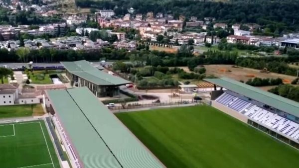 Viola Park: I tifosi desiderano vedere le partite amichevoli, ma si verificano problemi di agibilità